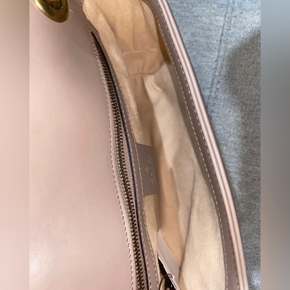 Gucci GG Marmont Small Shoulder Flap Bag - Picture 8 of 8